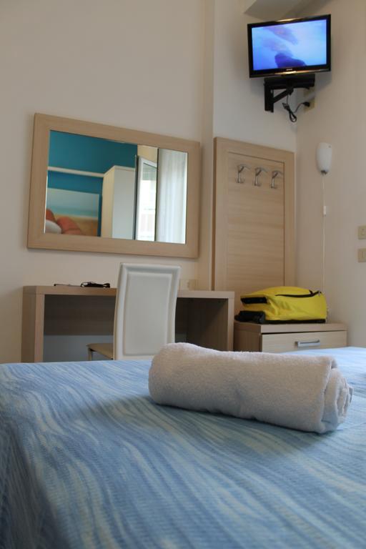 Hotel Esperia Cattolica Room photo